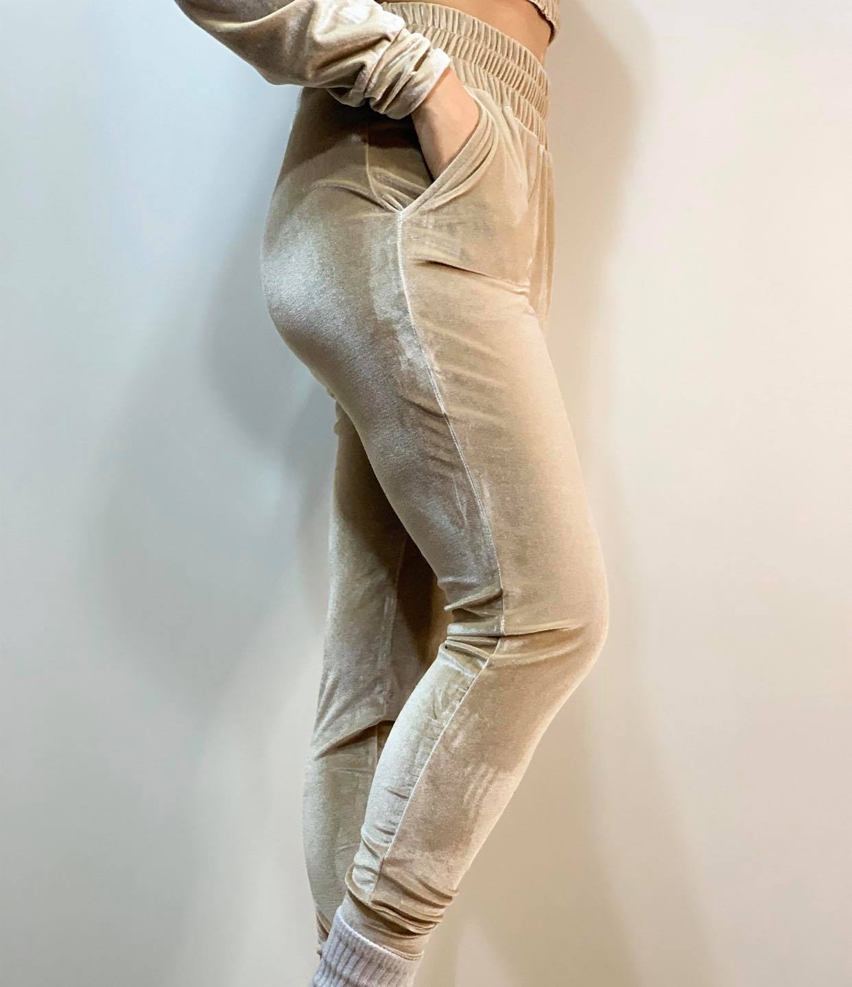 
                  
                    Teddy Set-Bottom
                  
                